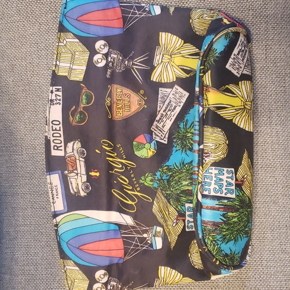 GIORGIO Beverly Hills cosmetic bag - Picture 2 of 4
